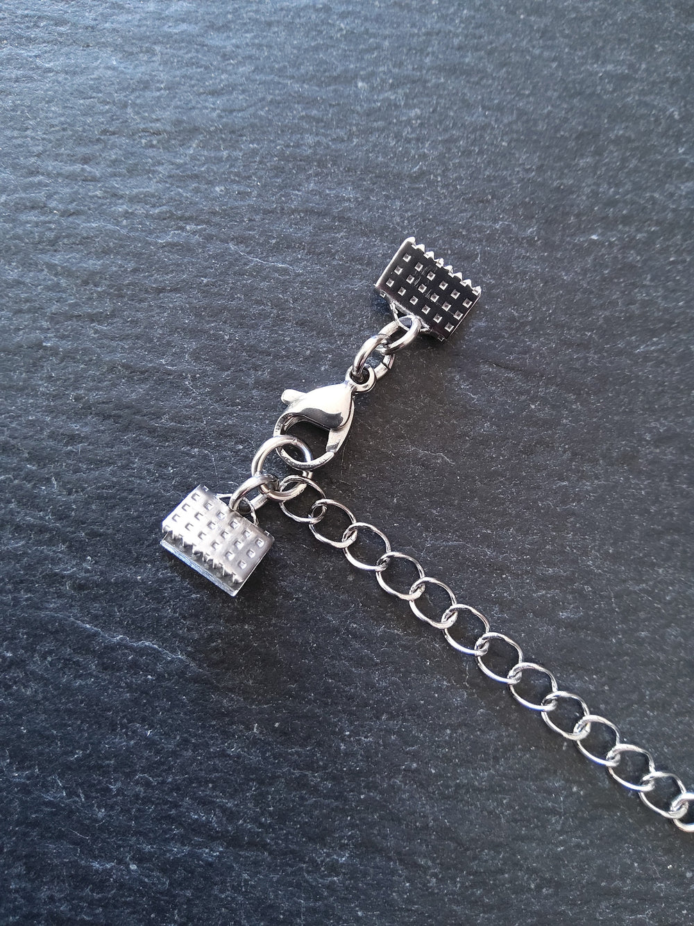5 or 25 Patterned Stainless Steel Crimp End Sets for 8mm (5/16 inch) Ribbon with Extender Chain