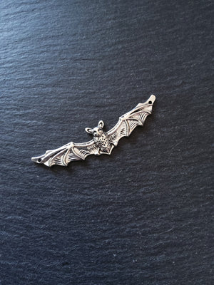 4 or 20 Flying Bat Connector Charms Antique Silver Tone Metal Alloy 65x17mm