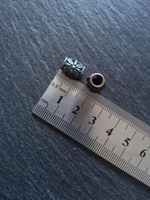 6 or 30 Flower Patterned 10mm Charm Beads Antique Copper Tone Alloy with Blue Patina Hole: 5mm