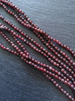 3.1mm to 3.8mm Garnet Round Undyed Natural Gemstone Beads Full 15.5 inch Strands