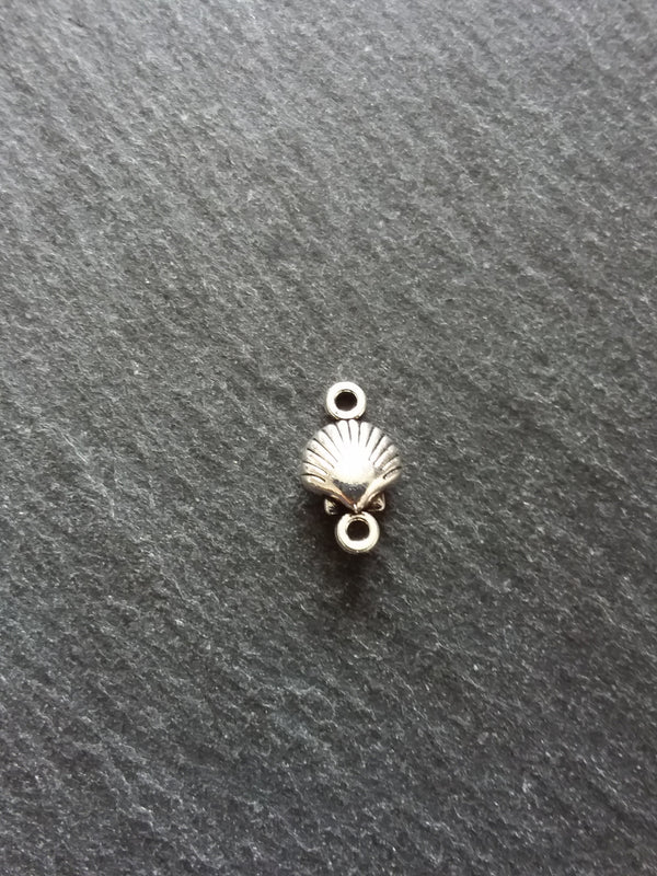 10 or 50 Shell Connector Charms Antique Silver Tone Alloy 15x9x5mm