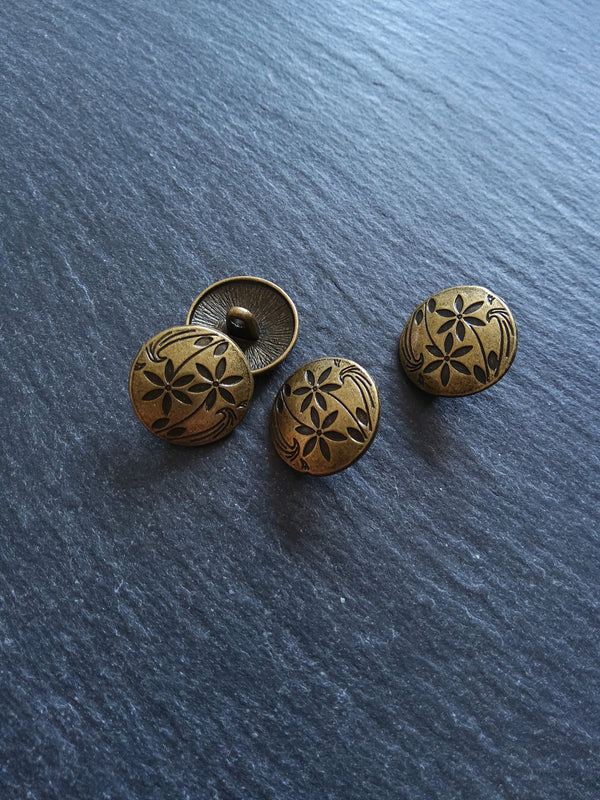 6 or 30 Antique Bronze Metal Buttons with Flower Design 17mm (5/8") Fasteners