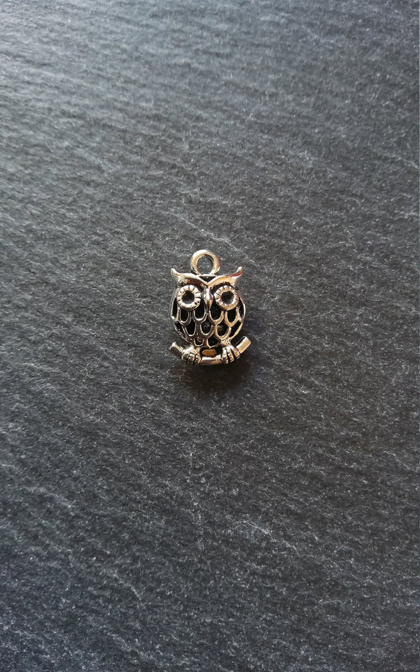 4 or 20 Owl Charms Antique Silver Tone Hollow 17x12x7mm Nickel FREE