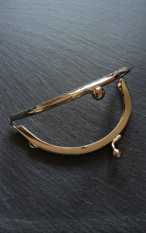 Plain Bright Silver 10.8cm Purse Frame Metal Arch Kiss Clasp For Purse Bag ( 4 2/8 inch )