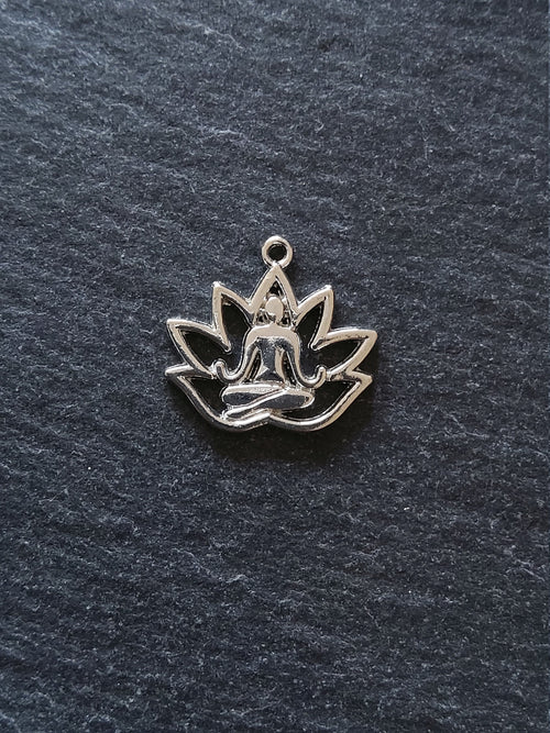 10 or 50 Antique Silver Tone Lotus Flower Meditation Yoga Charms 18x17mm