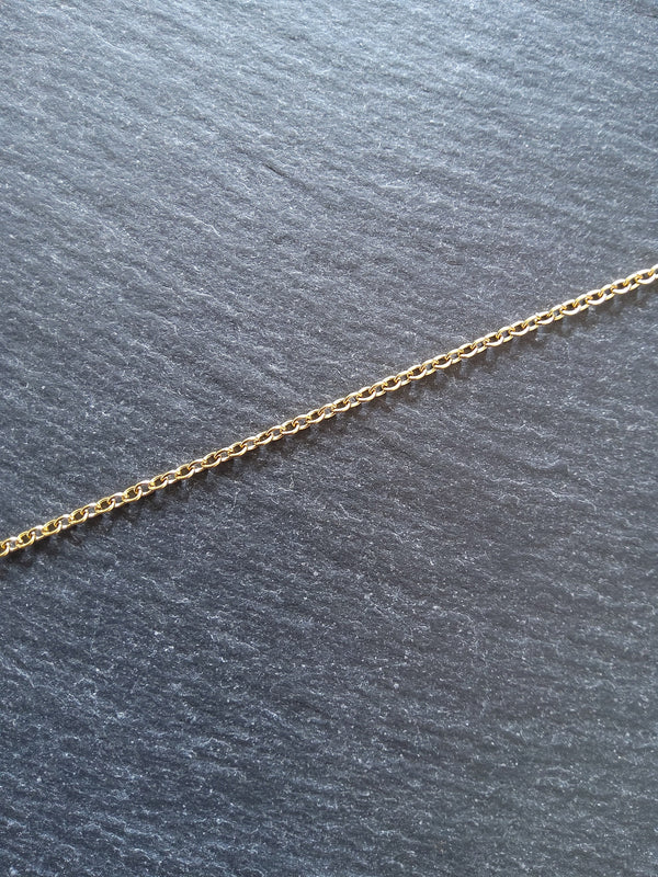 1 Meter Length of Genuine 18K Plated Stainless Steel Cable Chain 2.5x2x0.5mm Closed Link