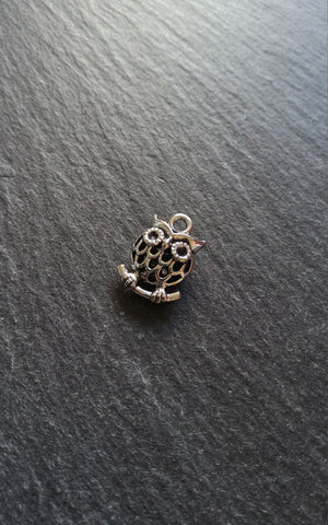 4 or 20 Owl Charms Antique Silver Tone Hollow 17x12x7mm Nickel FREE
