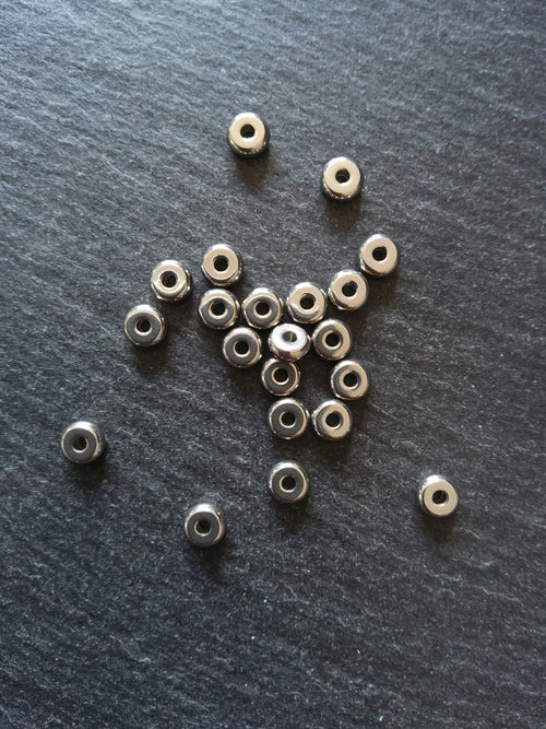 8 or 40 Stainless Steel 6mm Solid Flat Round Spacer Beads 6x2.5mm with 1.8mm Hole
