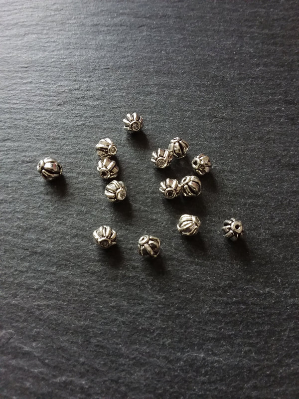 20 or 100 Lantern Beads 6mm Antique Silver Tone Spacer 6x6mm. Hole: 1mm