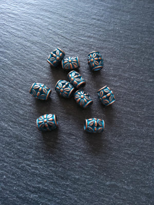 6 or 30 Flower Patterned 10mm Charm Beads Antique Copper Tone Alloy with Blue Patina Hole: 5mm