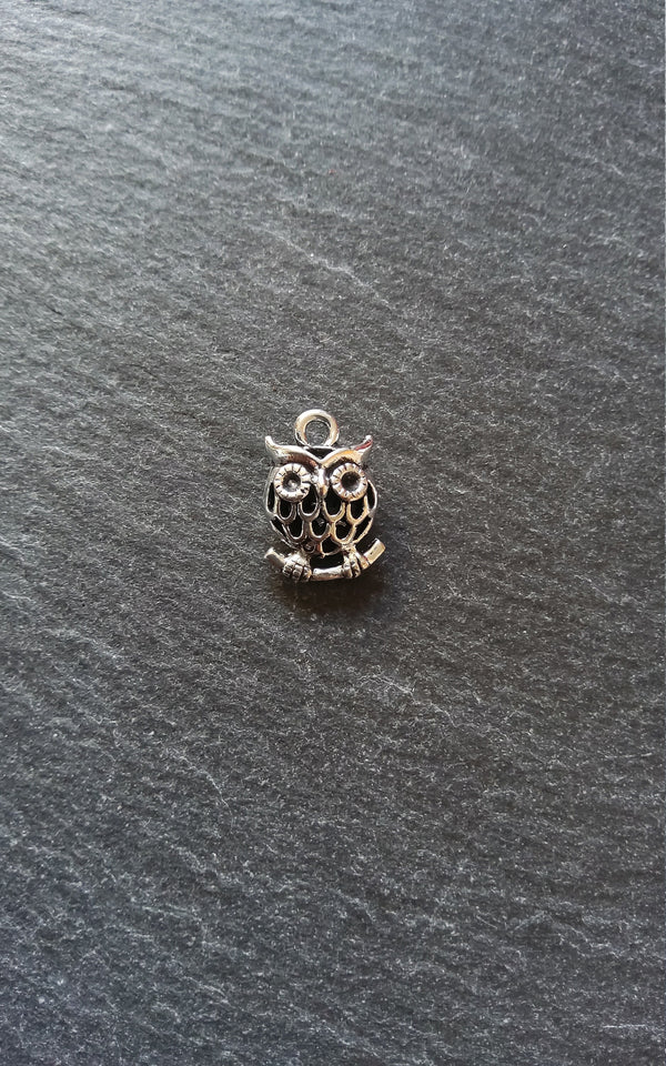 4 or 20 Owl Charms Antique Silver Tone Hollow 17x12x7mm Nickel FREE