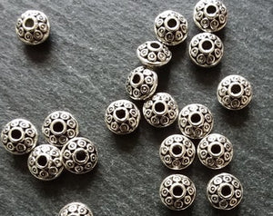 20 or 100 Antique Silver Tone 6mm Flying Saucer Shaped Spacer Beads 6x4mm. Hole: 1.5mm