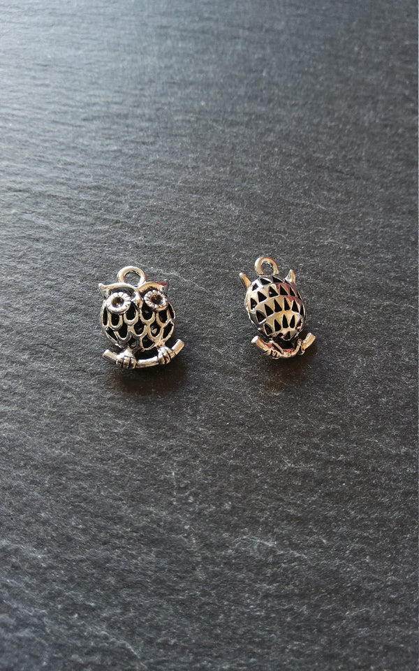 4 or 20 Owl Charms Antique Silver Tone Hollow 17x12x7mm Nickel FREE
