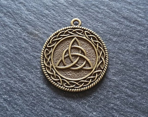 4 or 20 Celtic Style Triquetra Pendant Antique Bronze Double Sided 32x28mm