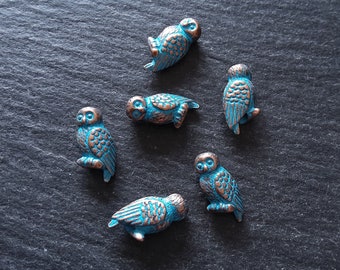 10 or 50 Antique Copper Tone Owl Beads With Blue Patina 8x16x5mm Hole: 1.4mm
