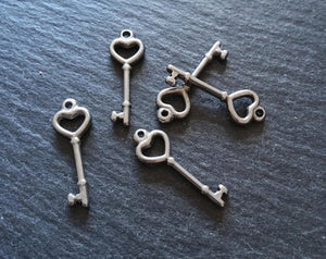 2 or 10 Stainless Steel Little Heart Key Charms 25x9x2mm Hole: 1.4mm