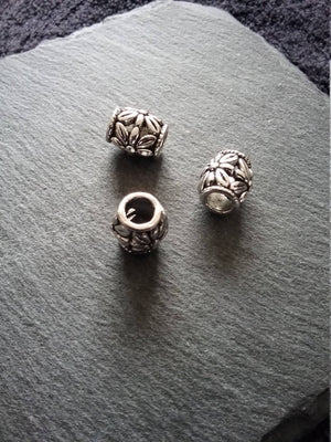 6 or 30 Flower Patterned 10mm Charm Beads Antique Silver Tone Large 5mm Hole. Nickel FREE