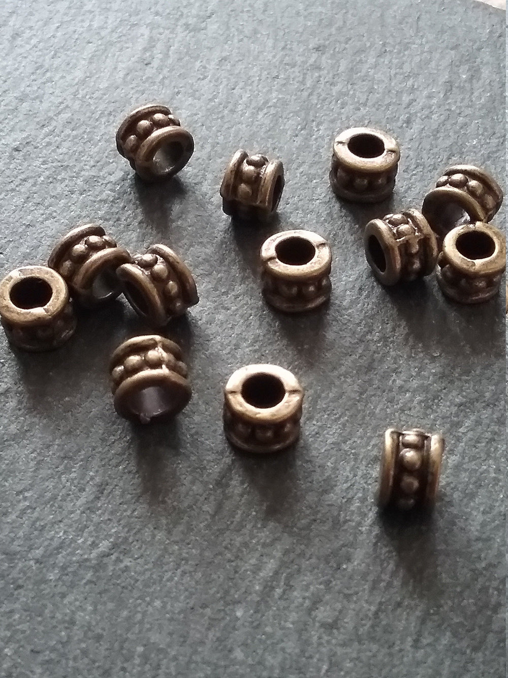 20 or 100 Antique Bronze 6mm Diameter Column Spacer Beads Dots 6x4mm Hole: 2.5mm