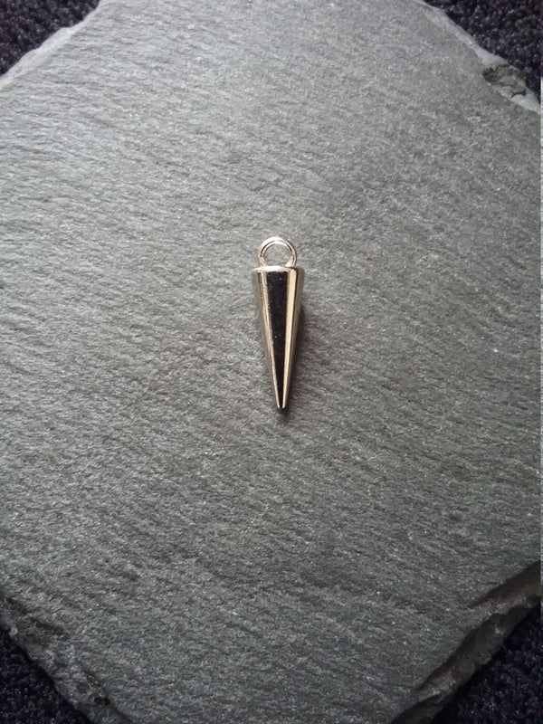 10 or 50 Silver Tone Cone Spike Pendants Charms Solid Smooth 22x7mm