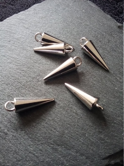 10 or 50 Silver Tone Cone Spike Pendants Charms Solid Smooth 22x7mm