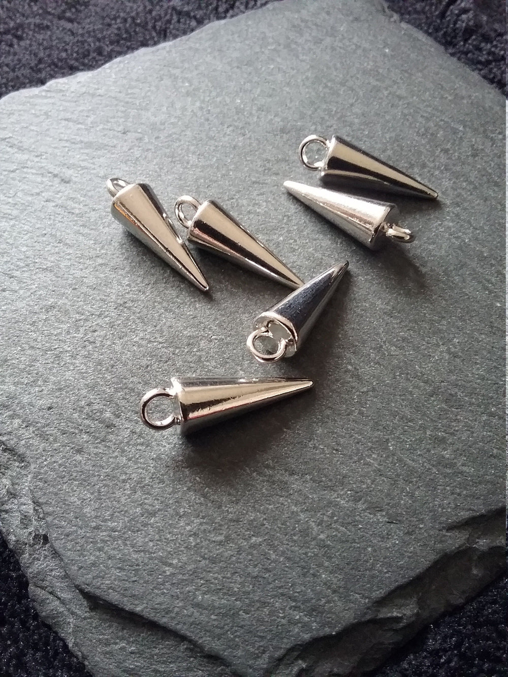 10 or 50 Silver Tone Cone Spike Pendants Charms Solid Smooth 22x7mm