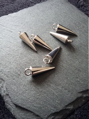 10 or 50 Silver Tone Cone Spike Pendants Charms Solid Smooth 22x7mm
