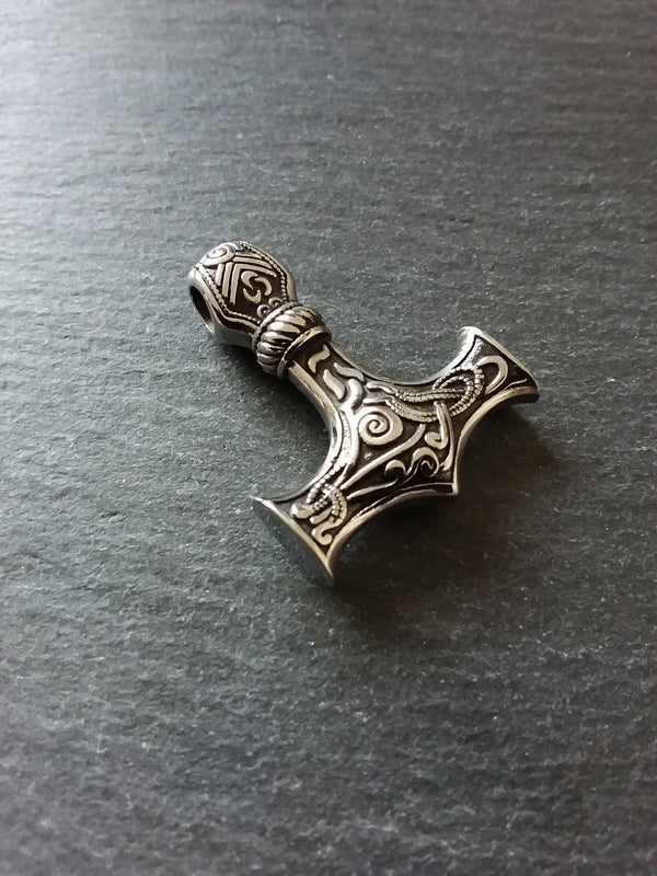 1 or 5 Solid Stainless Steel Thors Hammer Mjölnir Pendant 37x30x9mm