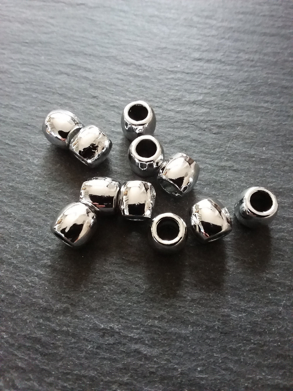 4 or 20 Bright Silver Tone 8mm Barrel Spacer Beads Smooth Plain Non-Tarnishing 9mm long x 8mm wide Hole: 5mm NICKEL FREE