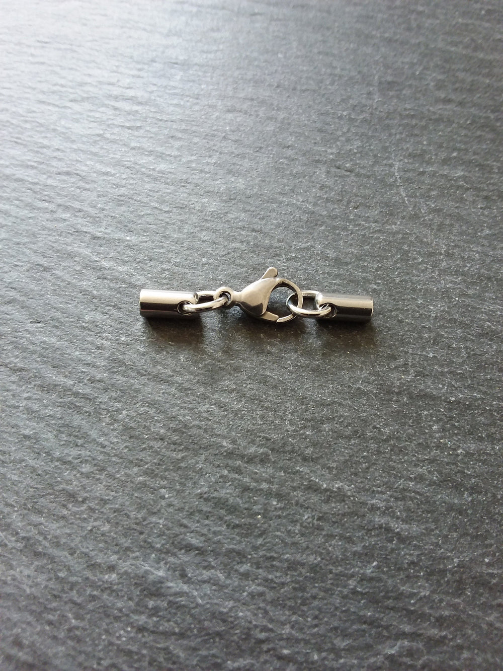 4 or 20 Stainless Steel Rounded End Cap Sets for 2.5mm Cord (3mm end caps)