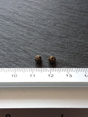 40 or 200 Bicone 5mm Antique Bronze Tone Striped Spacer Beads 5x4mm. Hole: 1mm - ContentedCatz