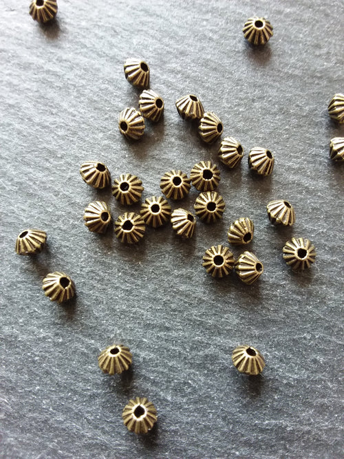 40 or 200 Bicone 5mm Antique Bronze Tone Striped Spacer Beads 5x4mm. Hole: 1mm - ContentedCatz