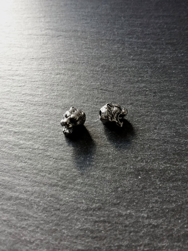 1 or 5 Stainless Steel Tiger Head Beads 11x8x9.5mm Hole: 2.5mm Front to Back