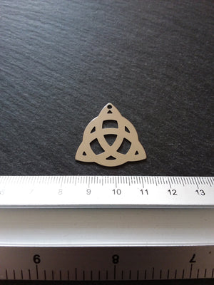 6 or 30 Celtic Trinity Knot Triquetra Stainless Steel Flat Pendants Silver Tone 28x28mm
