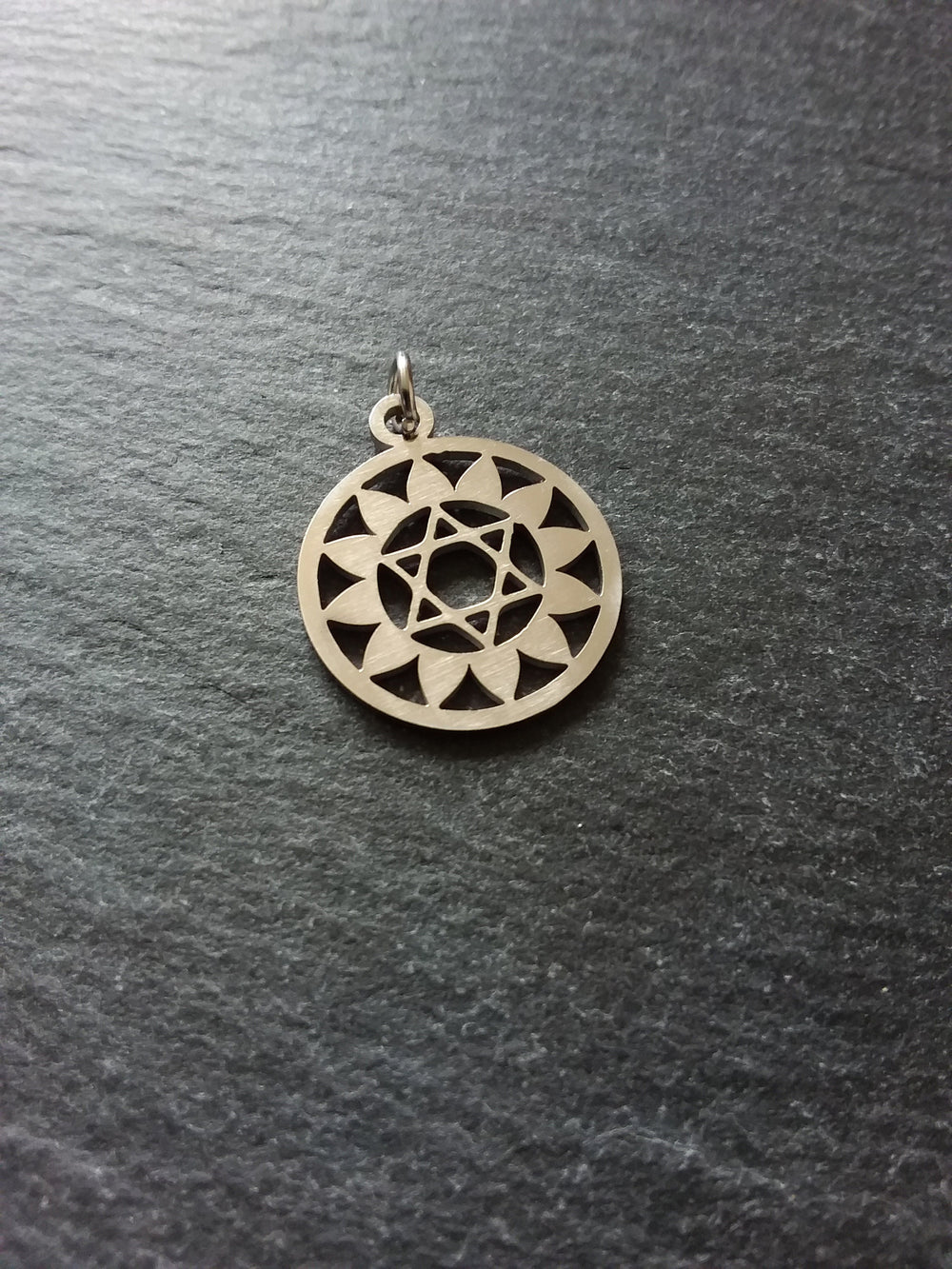 1 or 5 Stainless Steel Anahata Heart Chakra Star Charms Flat 22x19mm