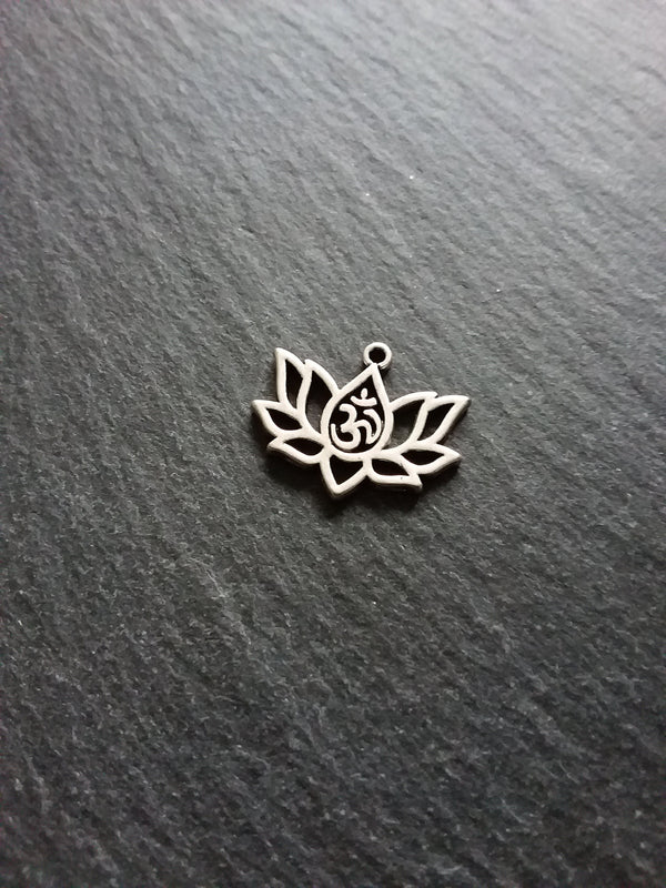 10 or 50 Lotus Flower with Ohm Charms Silver Tone Alloy 20x16mm