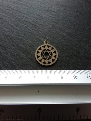 1 or 5 Stainless Steel Anahata Heart Chakra Star Charms Flat 22x19mm