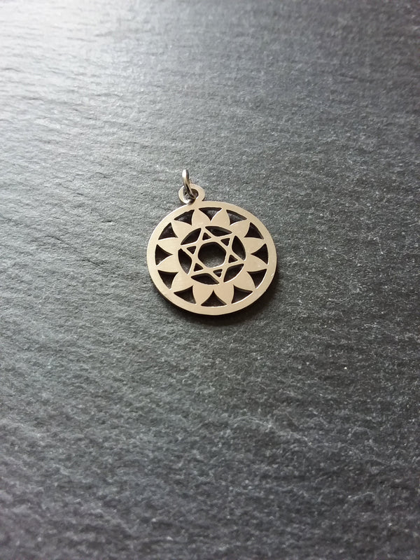 1 or 5 Stainless Steel Anahata Heart Chakra Star Charms Flat 22x19mm