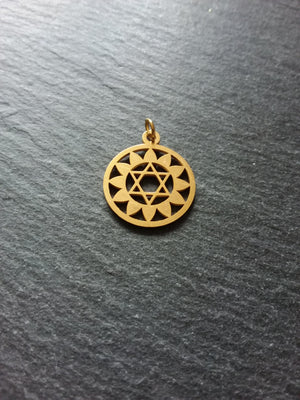 1 or 5 Gold Stainless Steel Anahata Heart Chakra Star Charms Flat 22x19mm