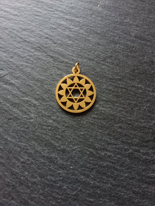 1 or 5 Gold Stainless Steel Anahata Heart Chakra Star Charms Flat 22x19mm