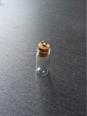 2 Little Glass Bottles 1ml Vials with Cork Stopper and Hook. Size 22x11mm