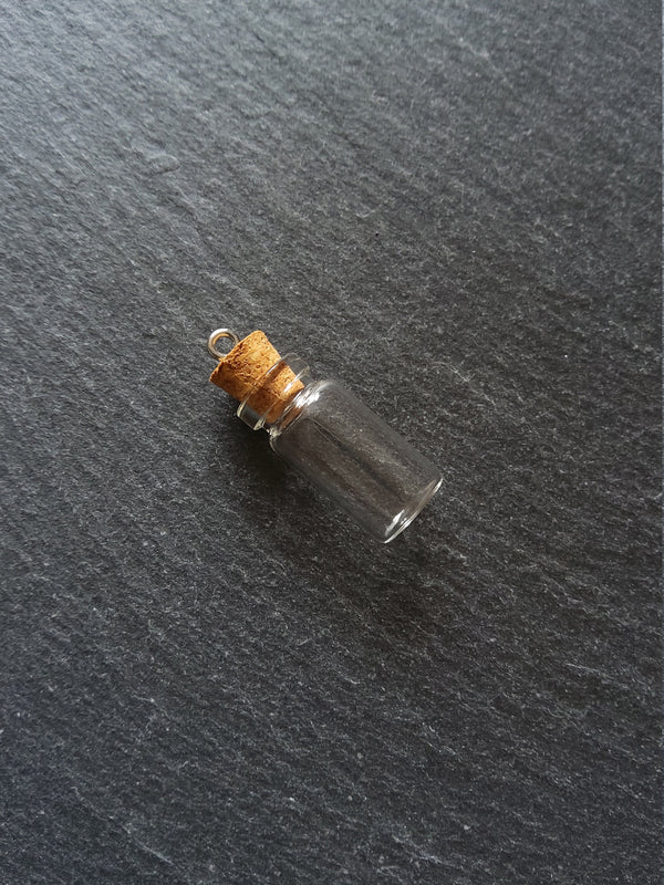 2 Little Glass Bottles 1ml Vials with Cork Stopper and Hook. Size 22x11mm