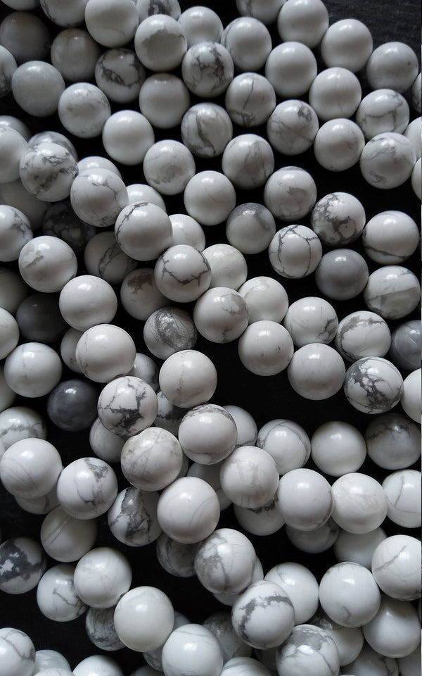 8.5mm Natural White Howlite Round Polished Undyed Beads Full 15.7 inch Strand (HW8-4)