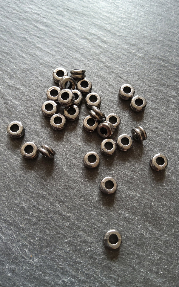 40 or 200 Gunmetal 6mm Flattened Round Macaron Spacer Beads 6x3mm Hole: 2mm