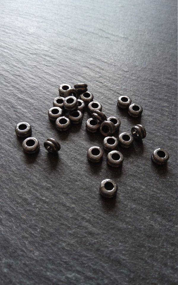 40 or 200 Gunmetal 6mm Flattened Round Macaron Spacer Beads 6x3mm Hole: 2mm