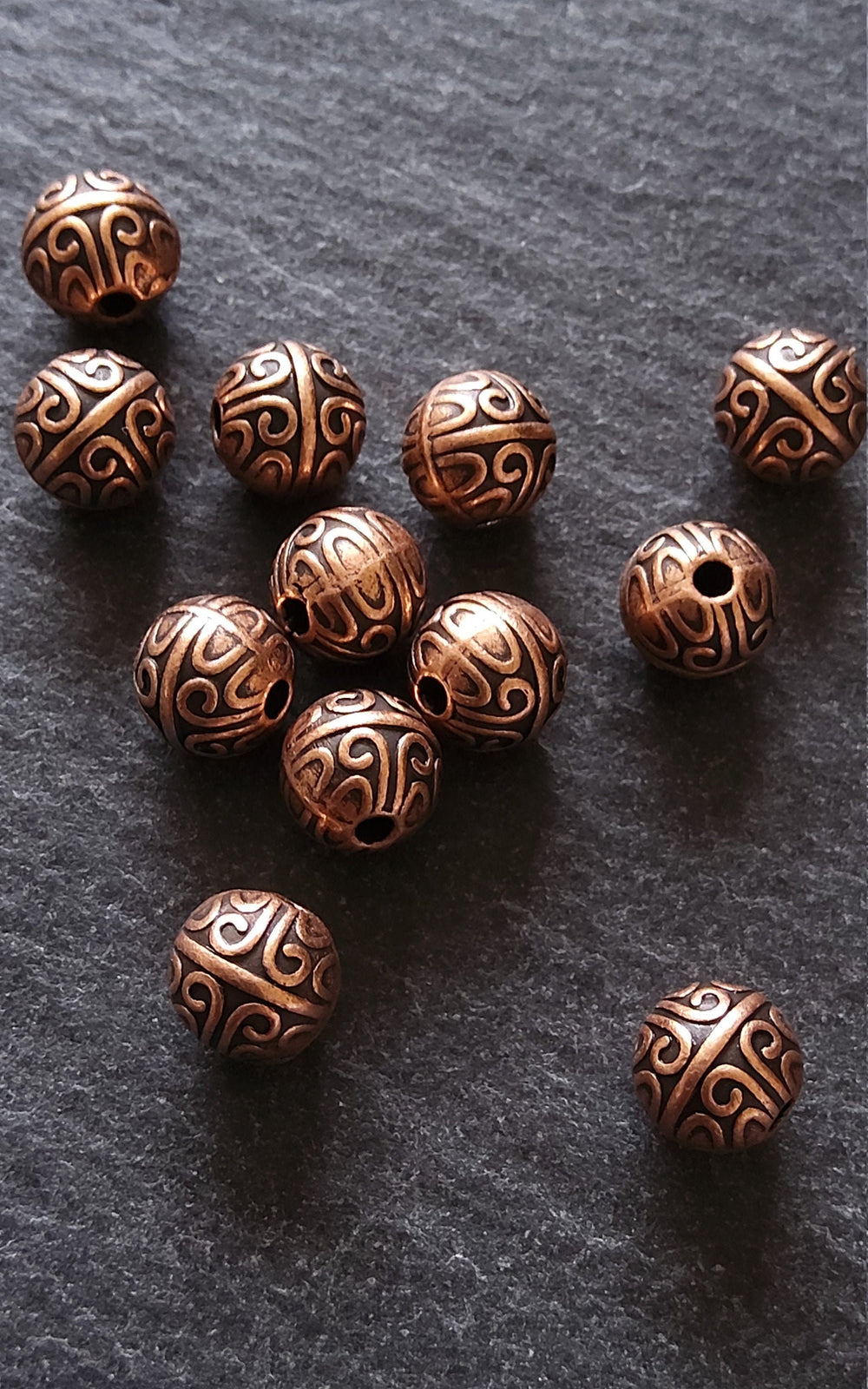 20 or 100 Chinese Design 7mm Beads Antique Red Copper Tone Alloy Round Spacer Ball Hole: 1.4mm