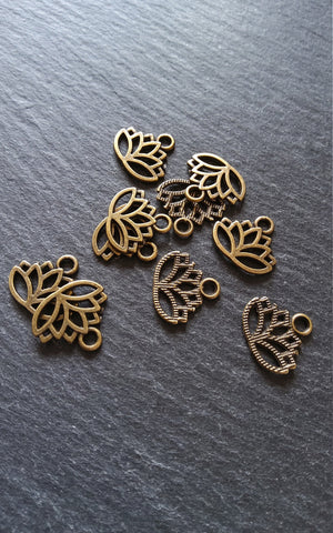 20 or 100 Antique Bronze Tone 17x15mm Tone Lotus Flower Charms