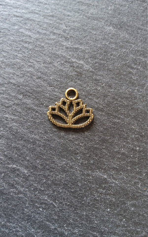 20 or 100 Antique Bronze Tone 17x15mm Tone Lotus Flower Charms