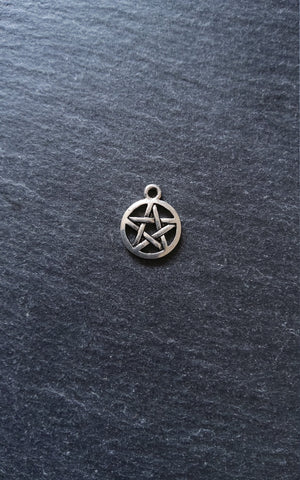 12 or 60 Pentagram Charms Antique Silver Alloy 15x12mm