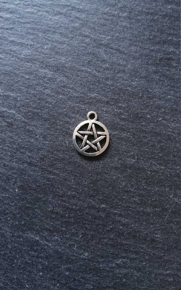 12 or 60 Pentagram Charms Antique Silver Alloy 15x12mm