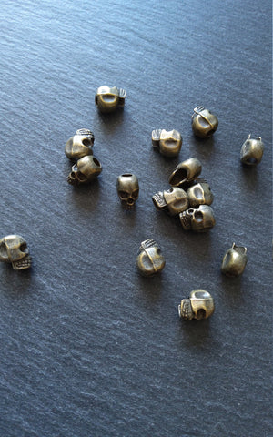 8 or 40 Antique Bronze Tone 12mm 3D Skull Beads 12x8x10mm Vertical 3.5mm Hole